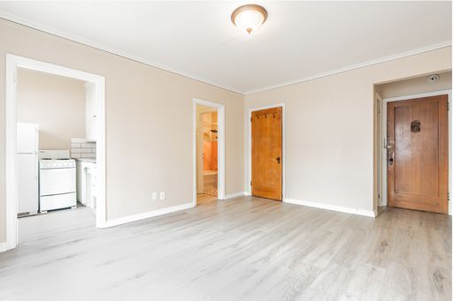 Spacious Units in a Vintage Brick Building- Walk to Seattle Center, Shops and Restaurants! – photo 1