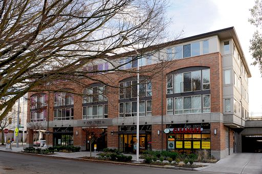 John Court: Modern, W/D, parking, plank floors, cats/dogs ok! Shared courtyard! – photo 1