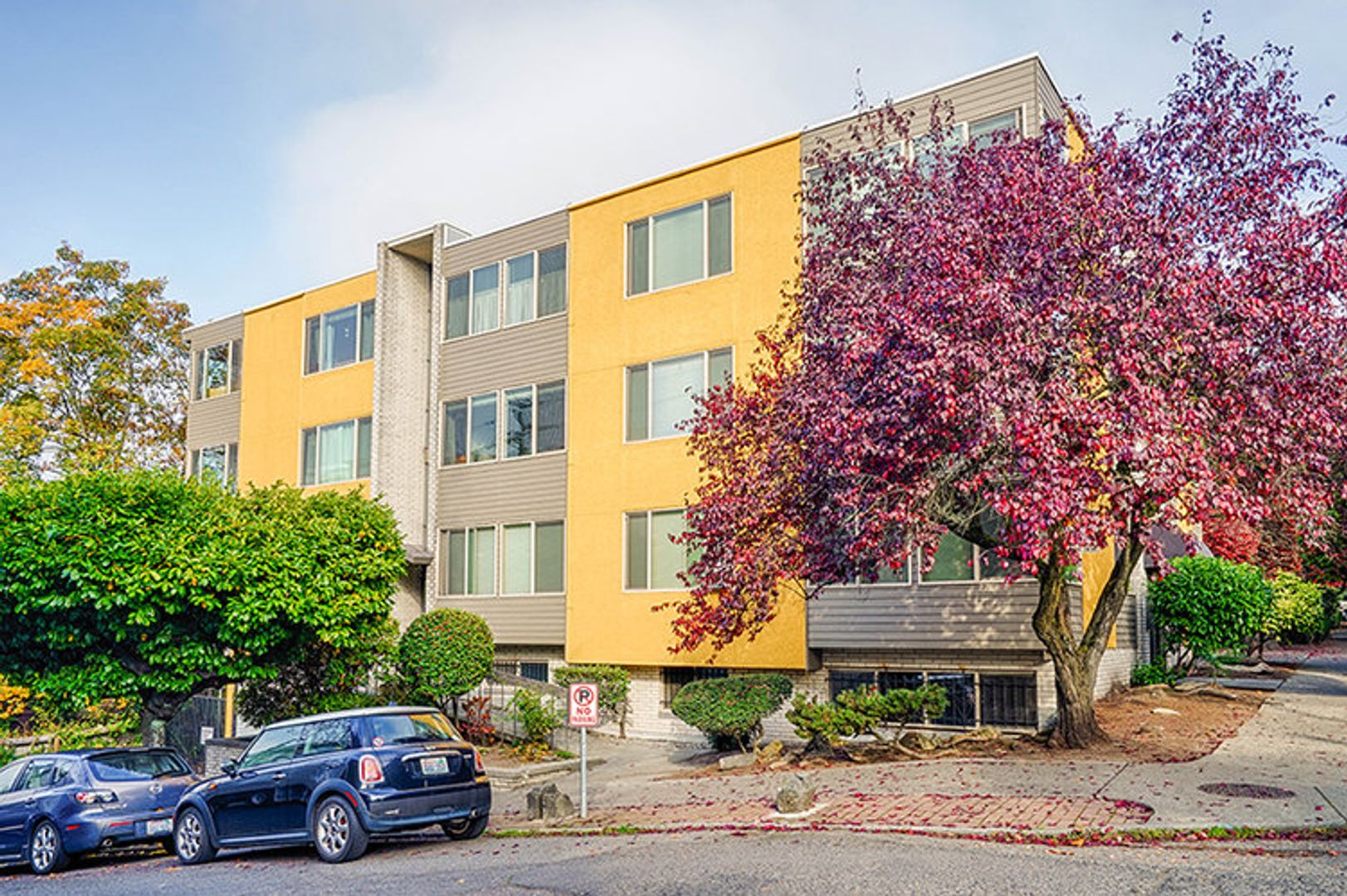 Seattle Apartment: 401 Boylston Ave E