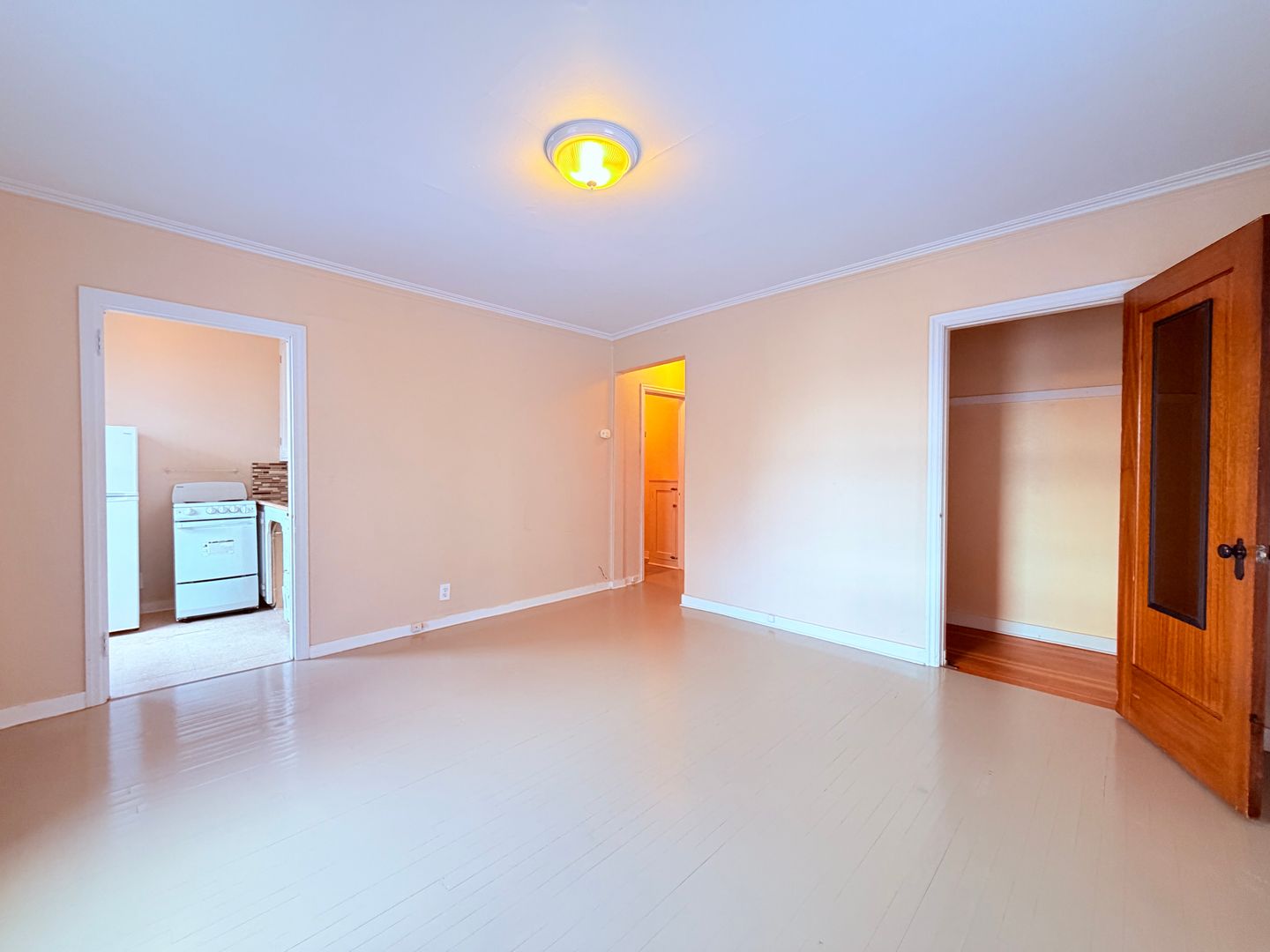 Seattle Apartment: 26 Harrison St