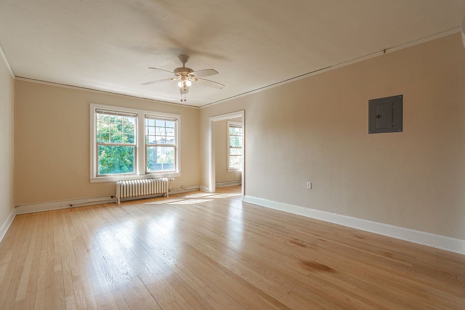 Seattle Apartment: 1729 12th Ave