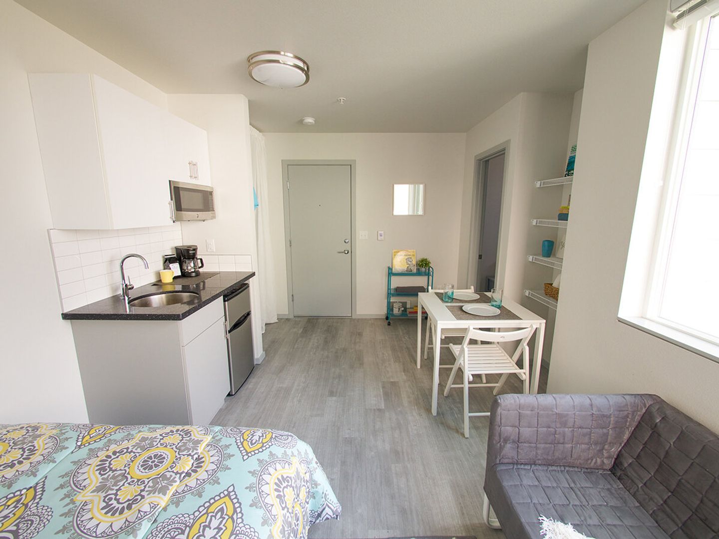 Seattle Apartment: 5949 California  Ave Sw