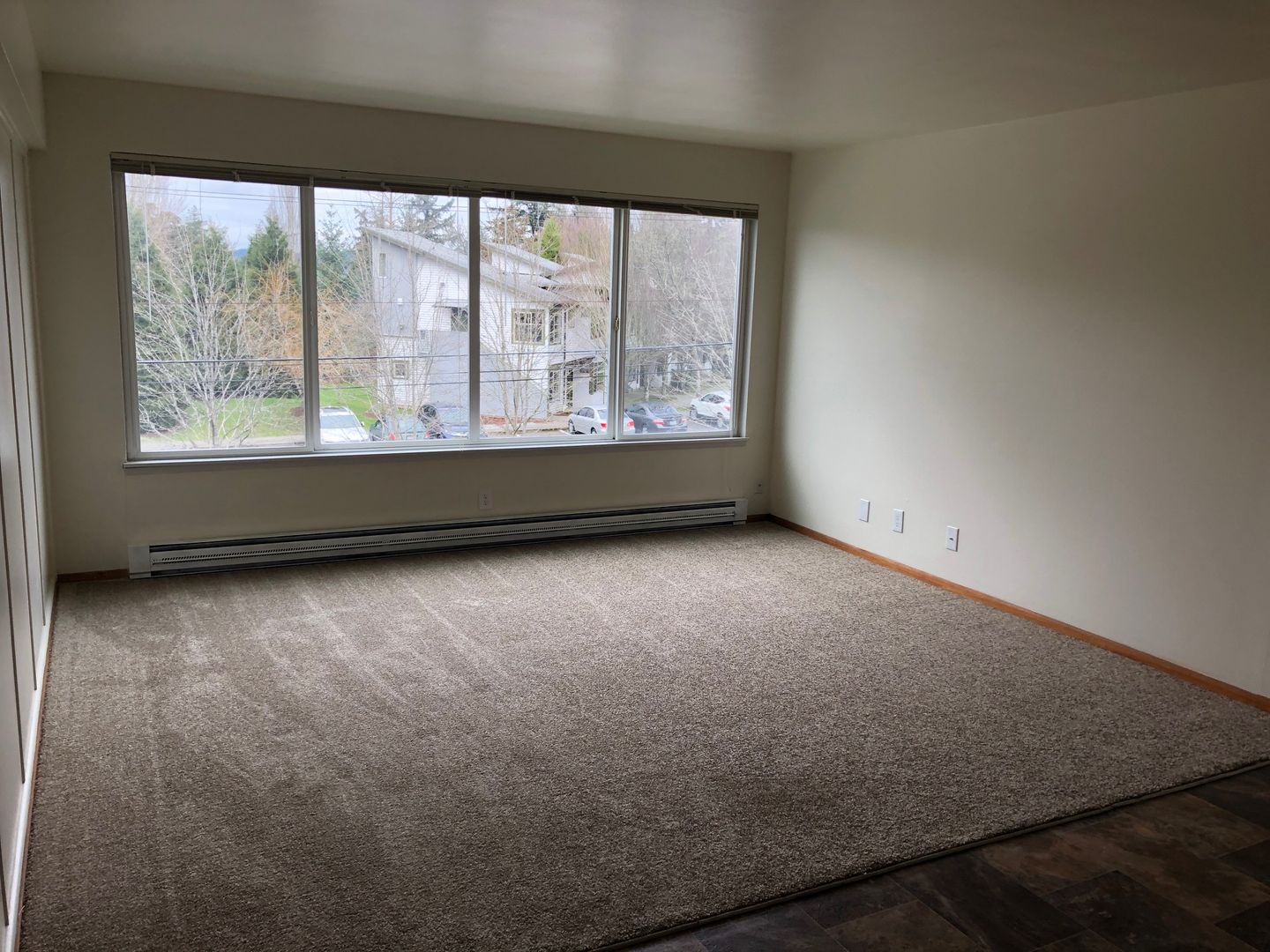 Seattle Apartment: 6310 60th Ave NE