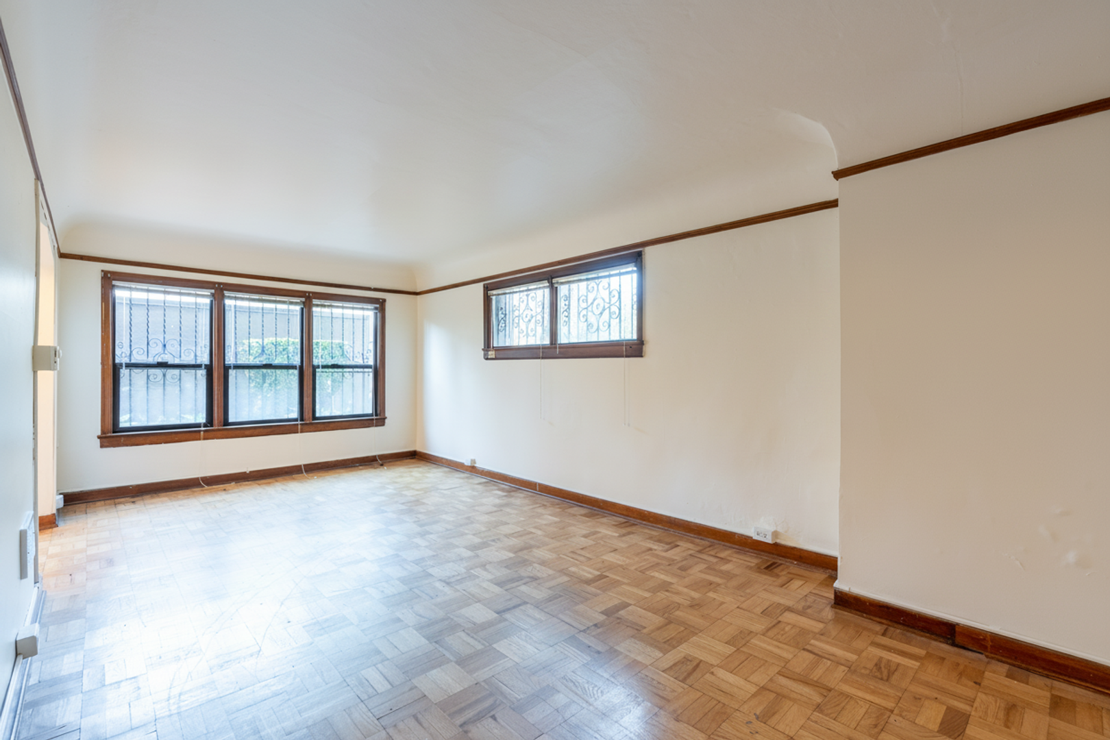 Seattle Apartment: 1133 17th Ave