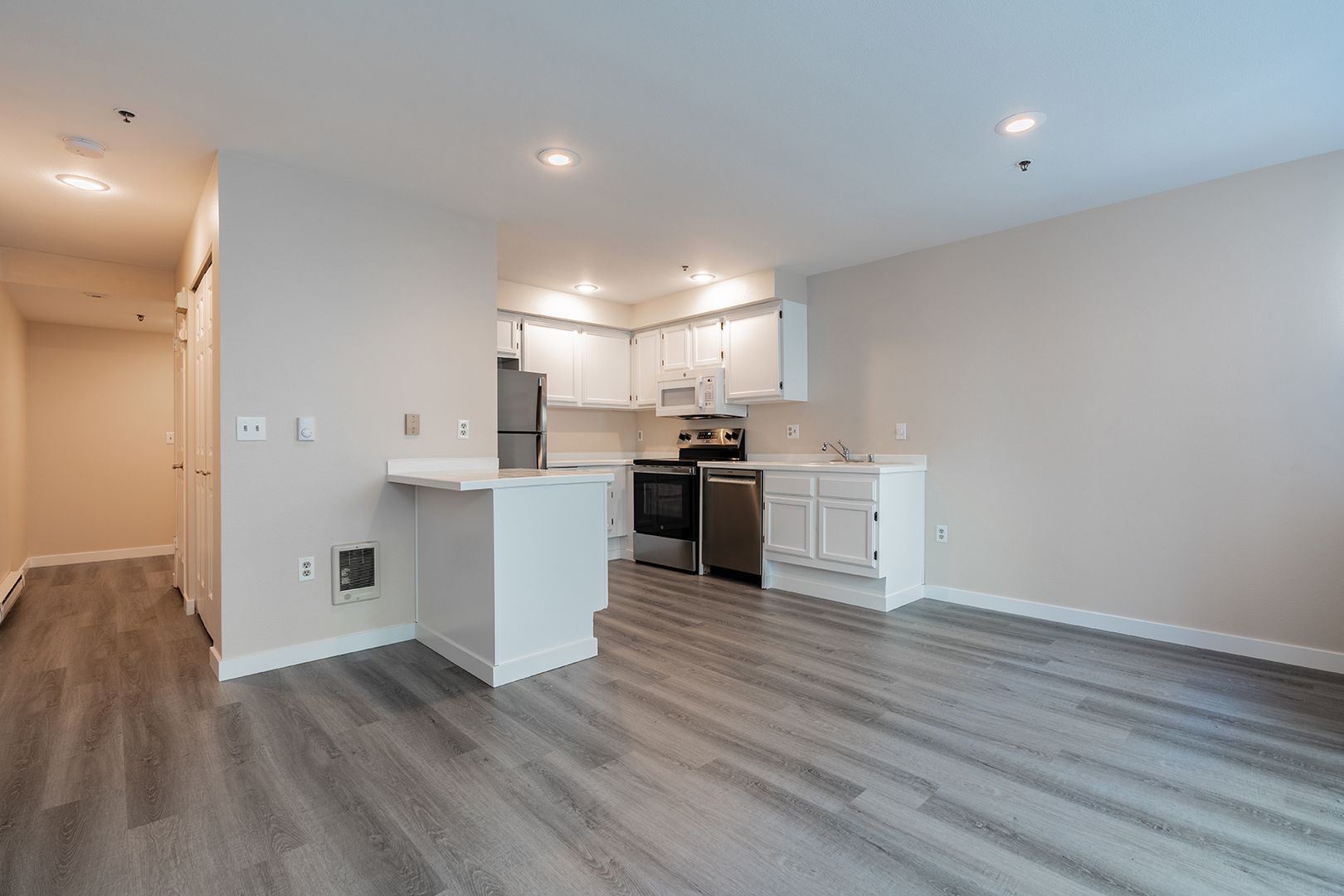Seattle Apartment: 3023 1st Ave