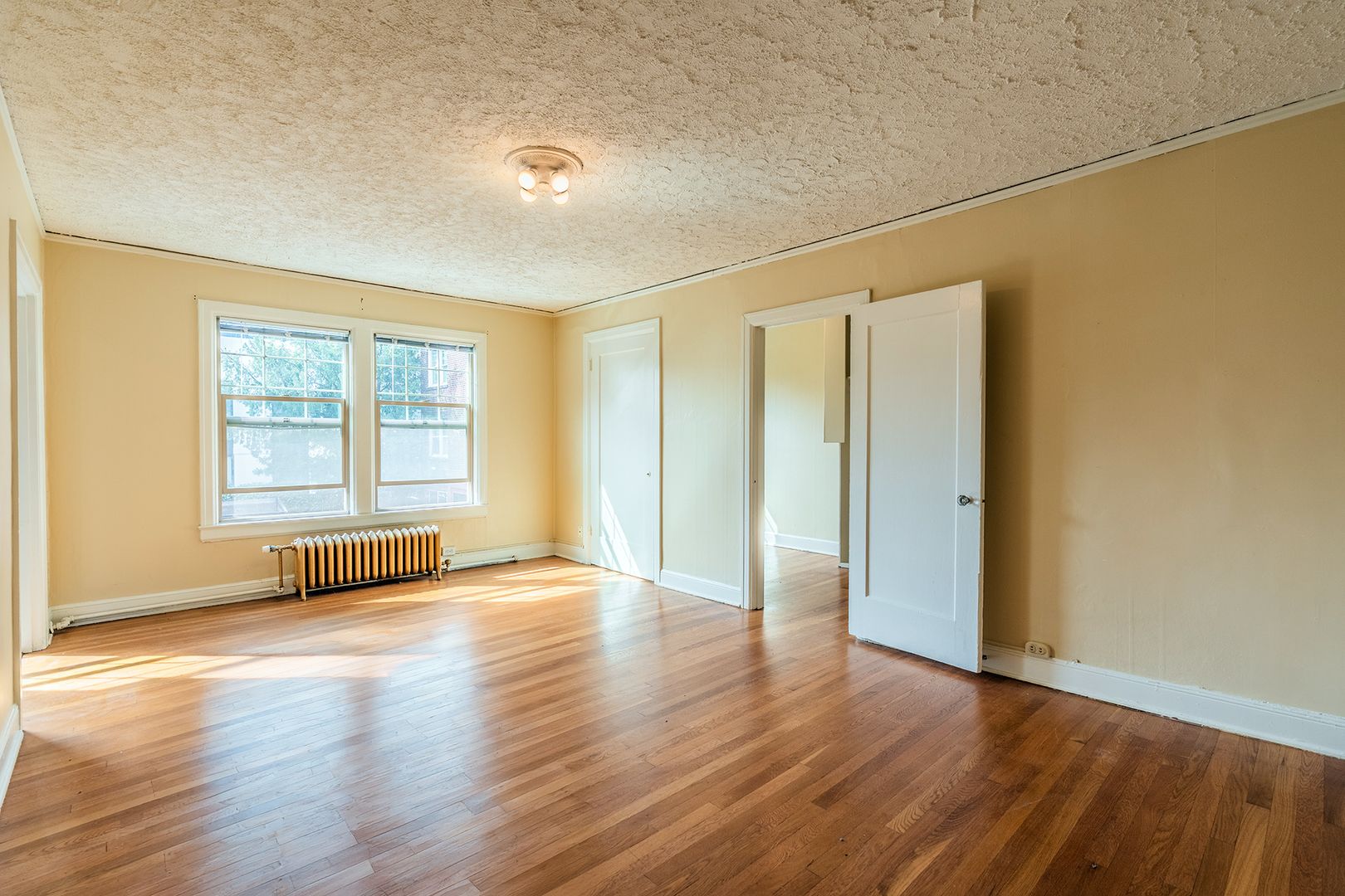 Seattle Apartment: 1729 12th Ave