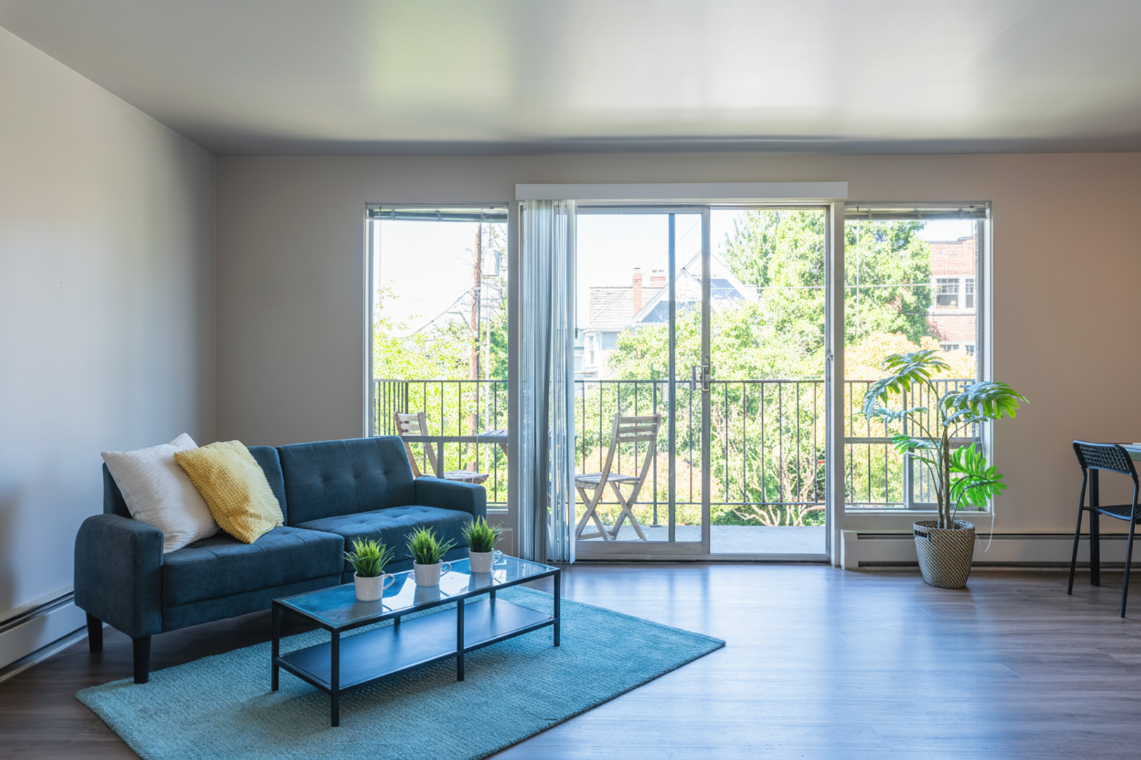 Seattle Apartment: 2800 Franklin Ave E