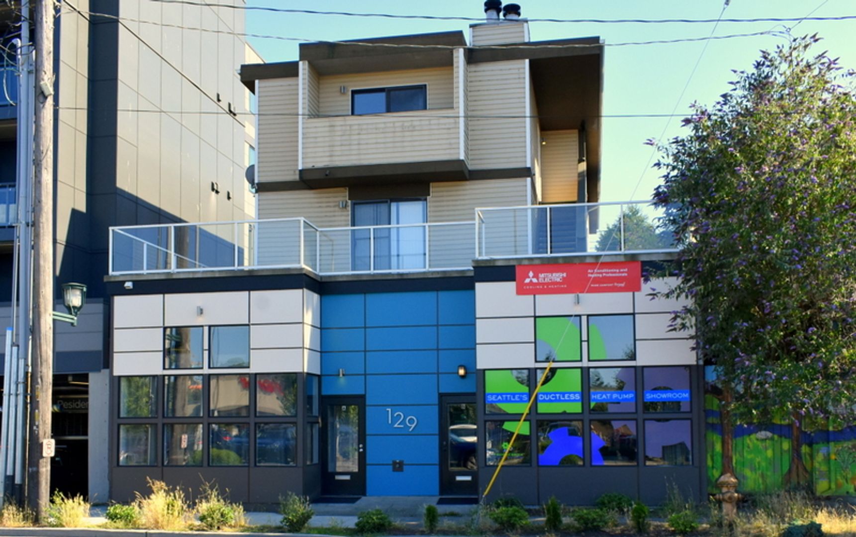 Seattle Apartment: 129 NW 85TH ST.