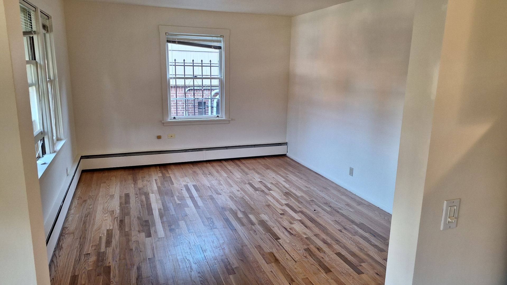 Seattle Apartment: 502 E Harrison St