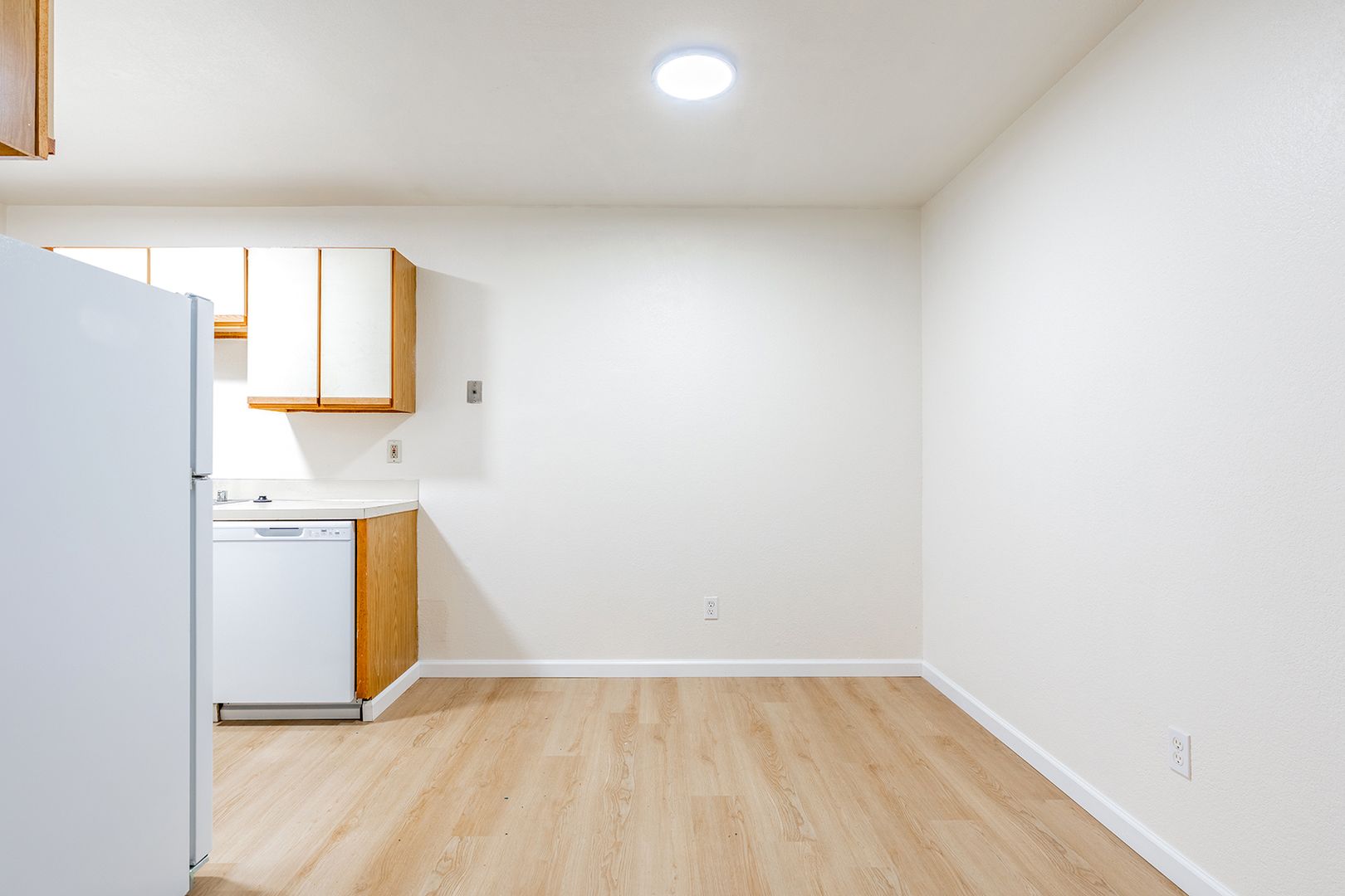 WOODINVILLE Apartment: 17910 142nd Ave NE