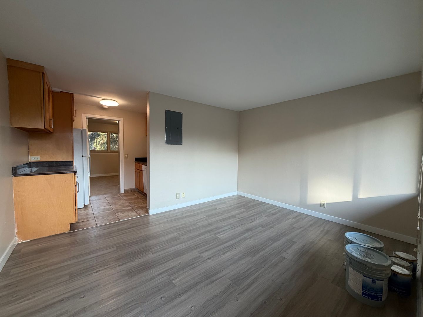 Seattle Apartment: 225 W Olympic Pl