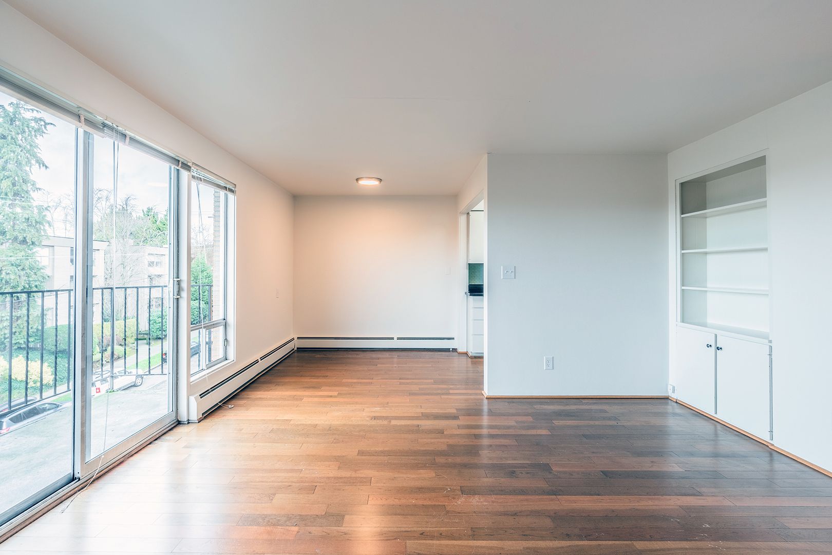 Seattle Apartment: 2800 Franklin Ave E