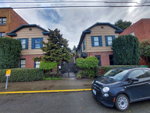 406 SUMMIT AVE E, #A – photo 1