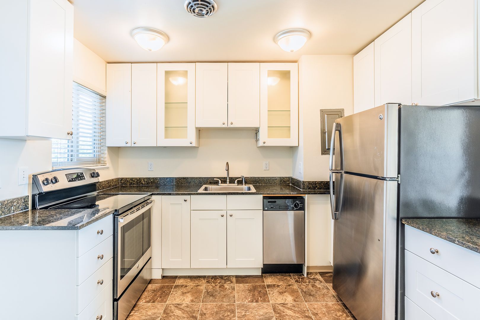 Seattle Apartment: 7320 Winona Ave N