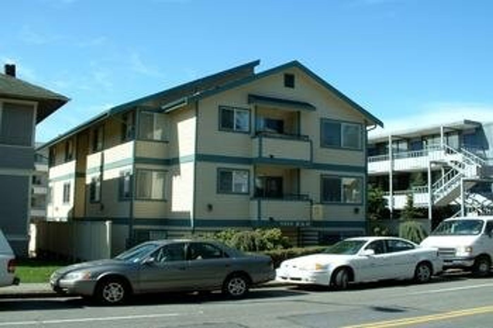 Seattle Apartment: 5209 15th Ave NE