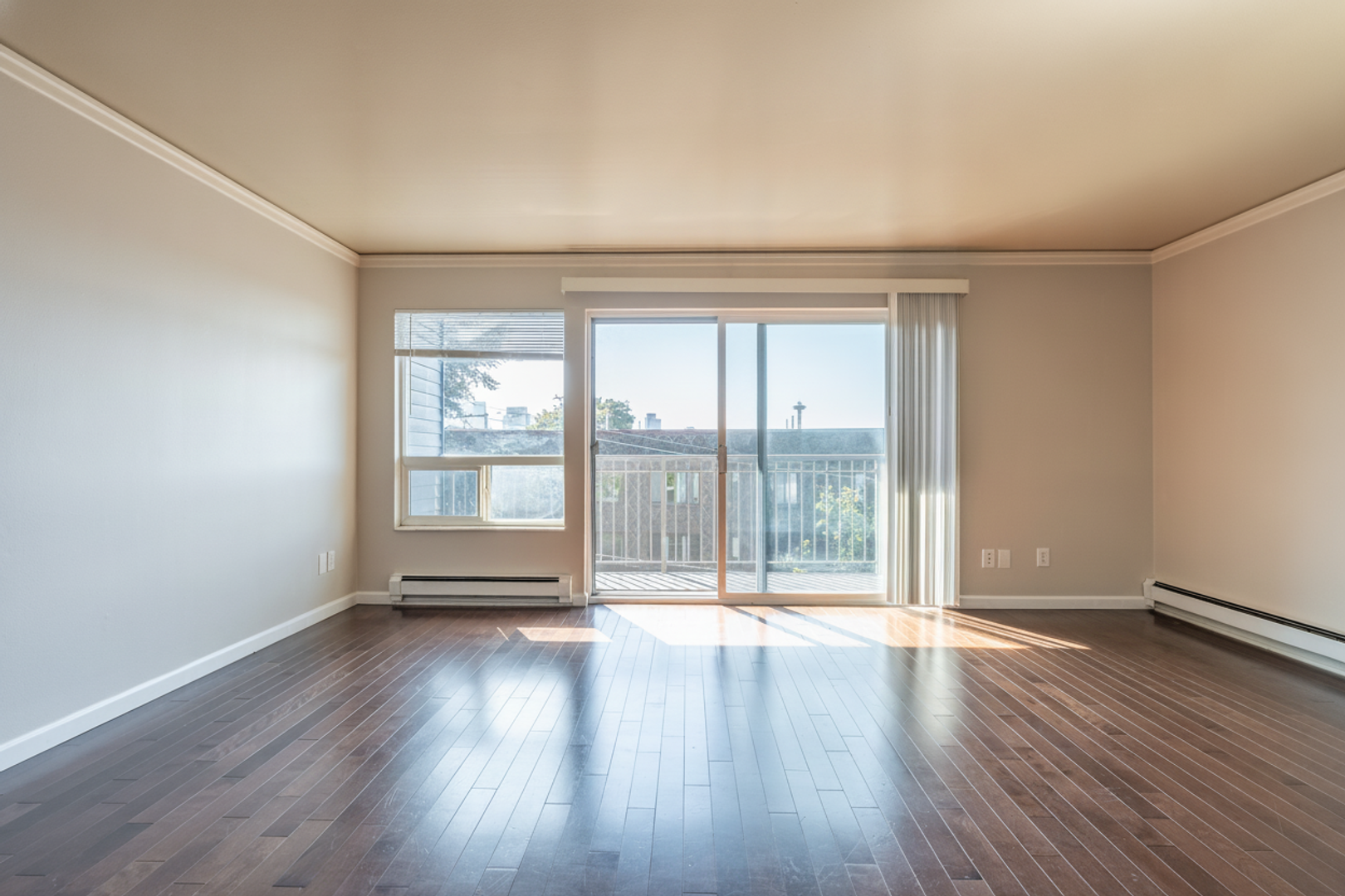 Seattle Apartment: 1004 Belmont Ave E