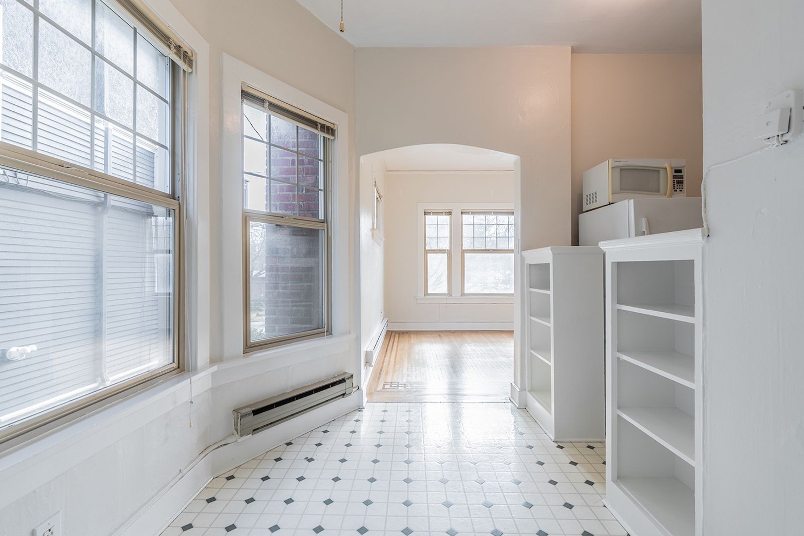 Seattle Apartment: 124 W Garfield