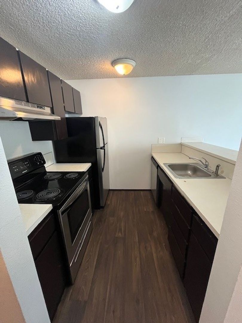 Burien Apartment: 415-419 SW 154th Street