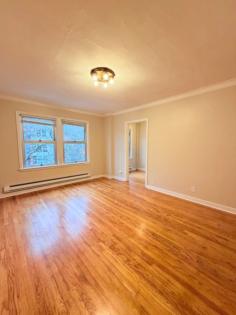 Seattle Apartment: 26 Harrison St