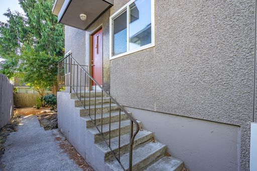 Large One Bedroom/One Bathroom Apartment in Wallingford – photo 1