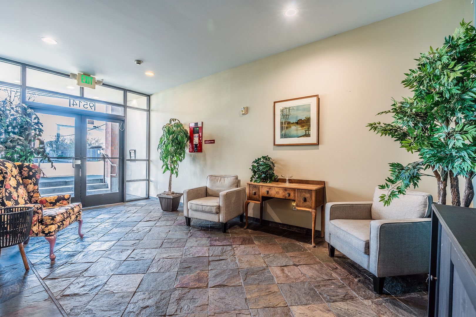 Oak View Apartments 3 of 12