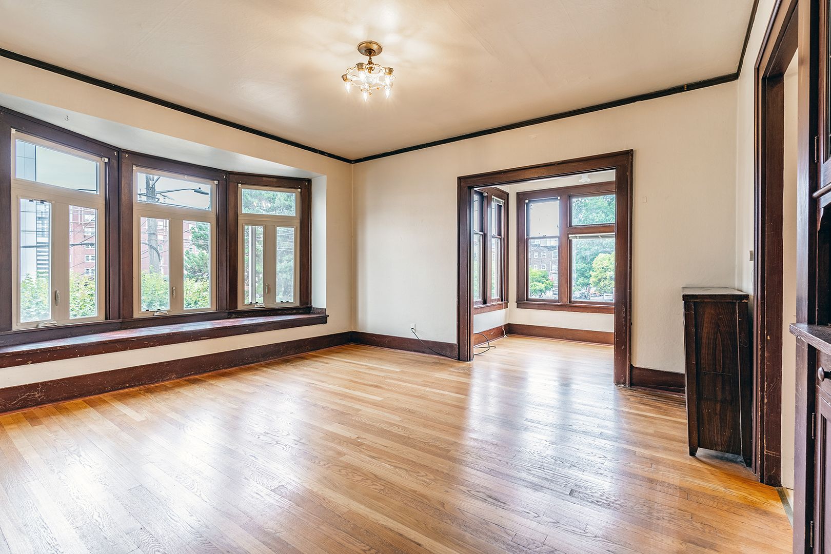 Seattle Apartment: 1630 Boylston Ave