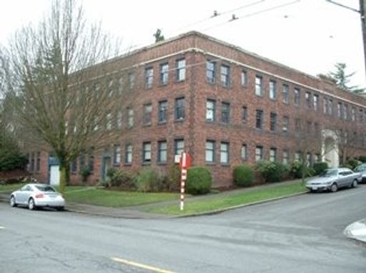 Capitol Hill studio – photo 1