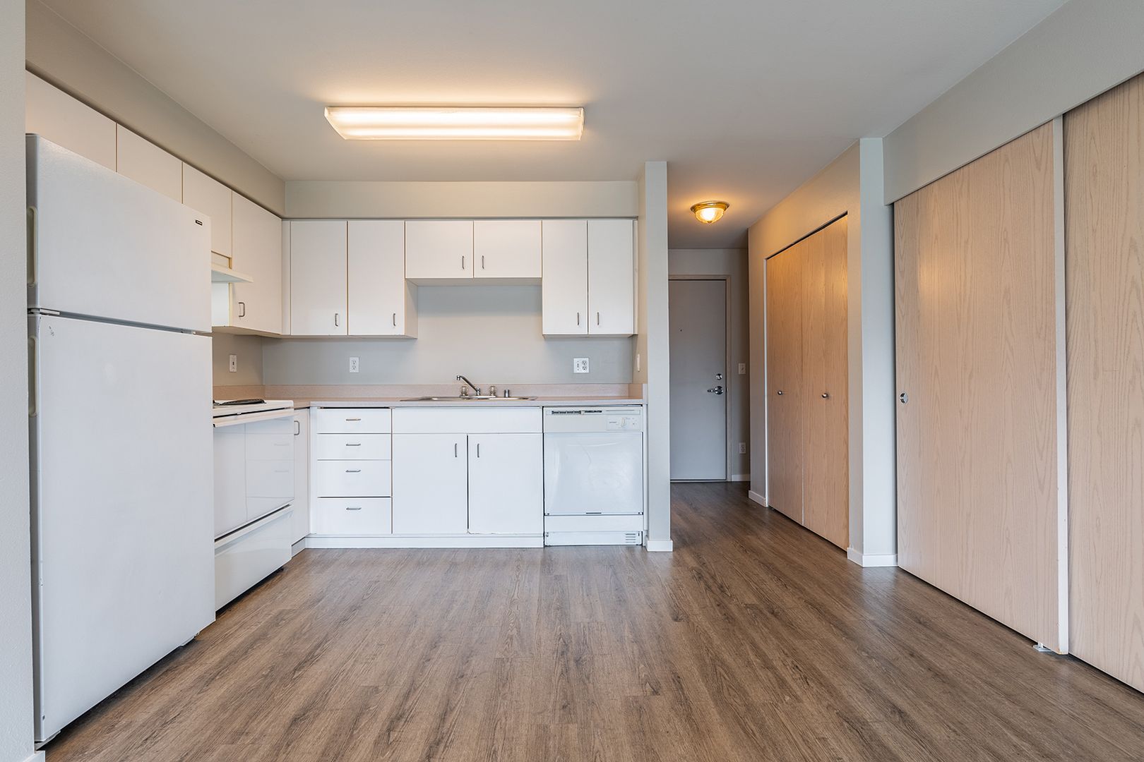 Seattle Apartment: 1800 Eastlake Ave E