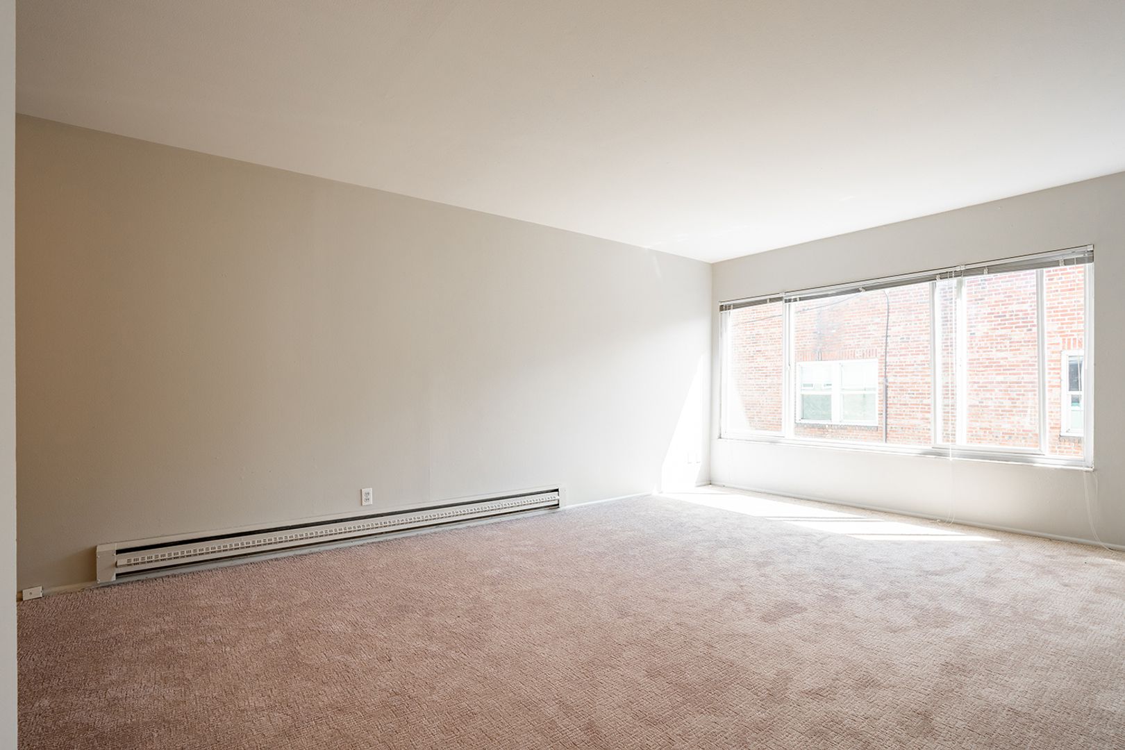 Seattle Apartment: 520 Bellevue Ave East