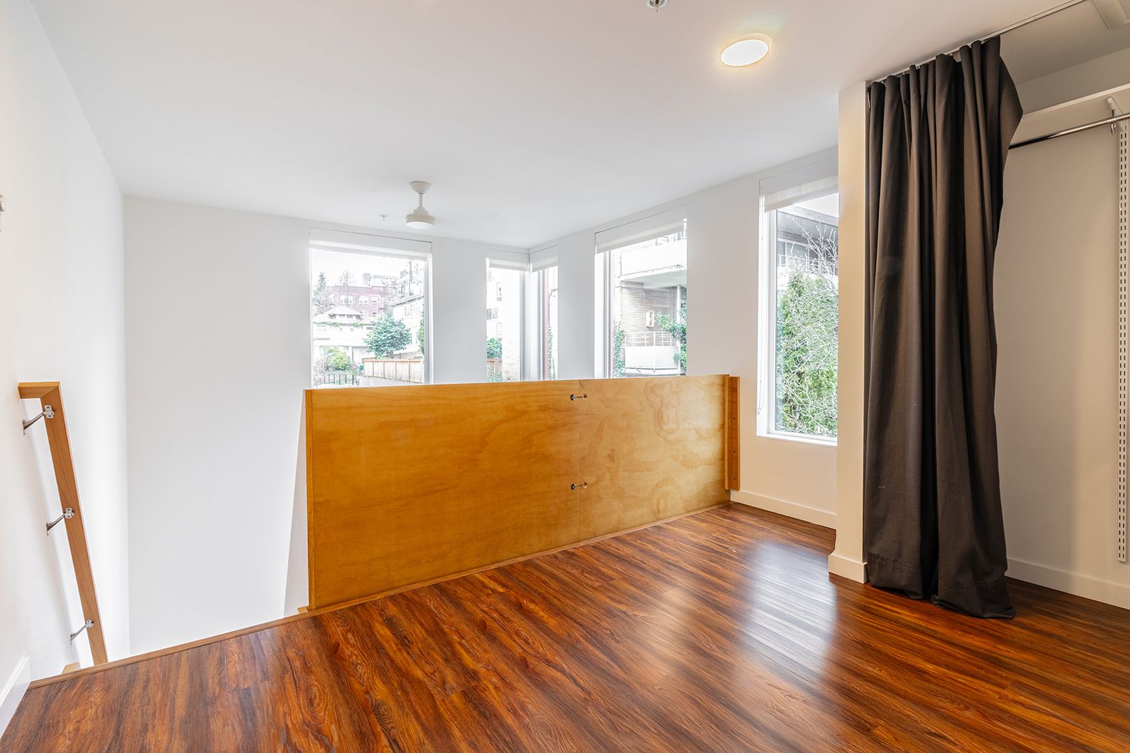 Seattle Apartment: 1202 E Thomas Street