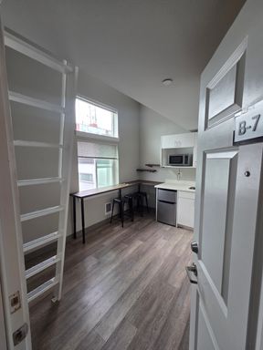 Unique Double-Loft Micro-Studio in Capitol Hill! All Utilities + Wi-Fi Included | Available NOW! – photo 1