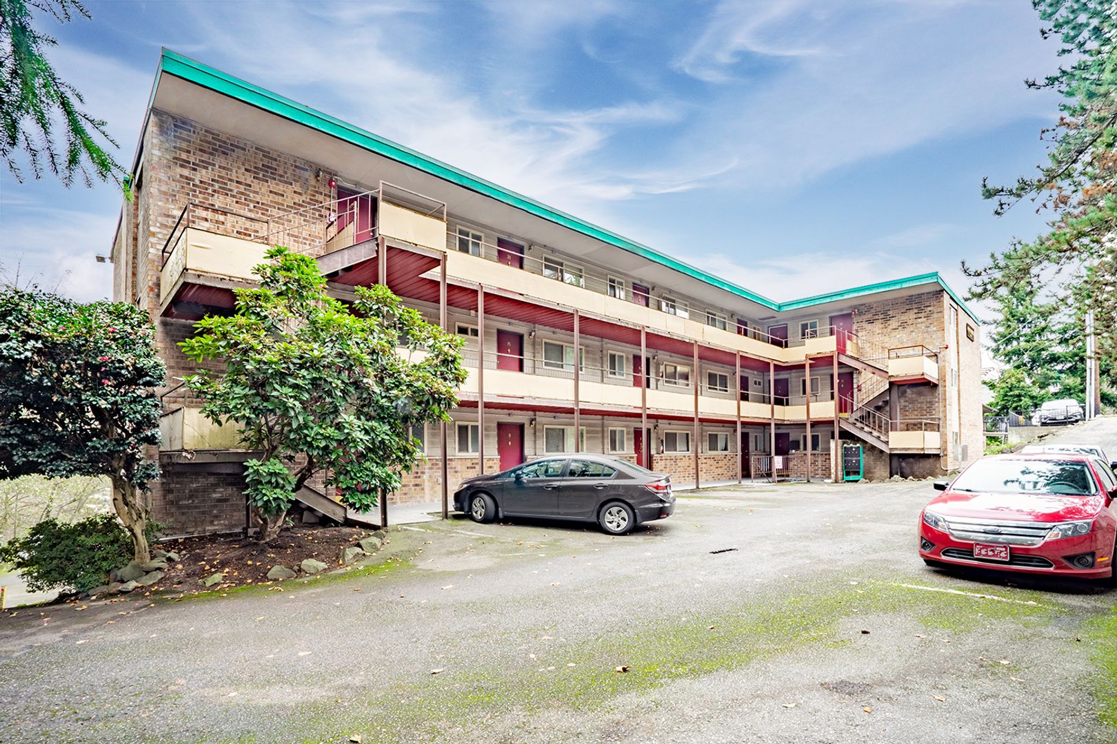 Mercer Island Apartment: 3059 Island Crest Way