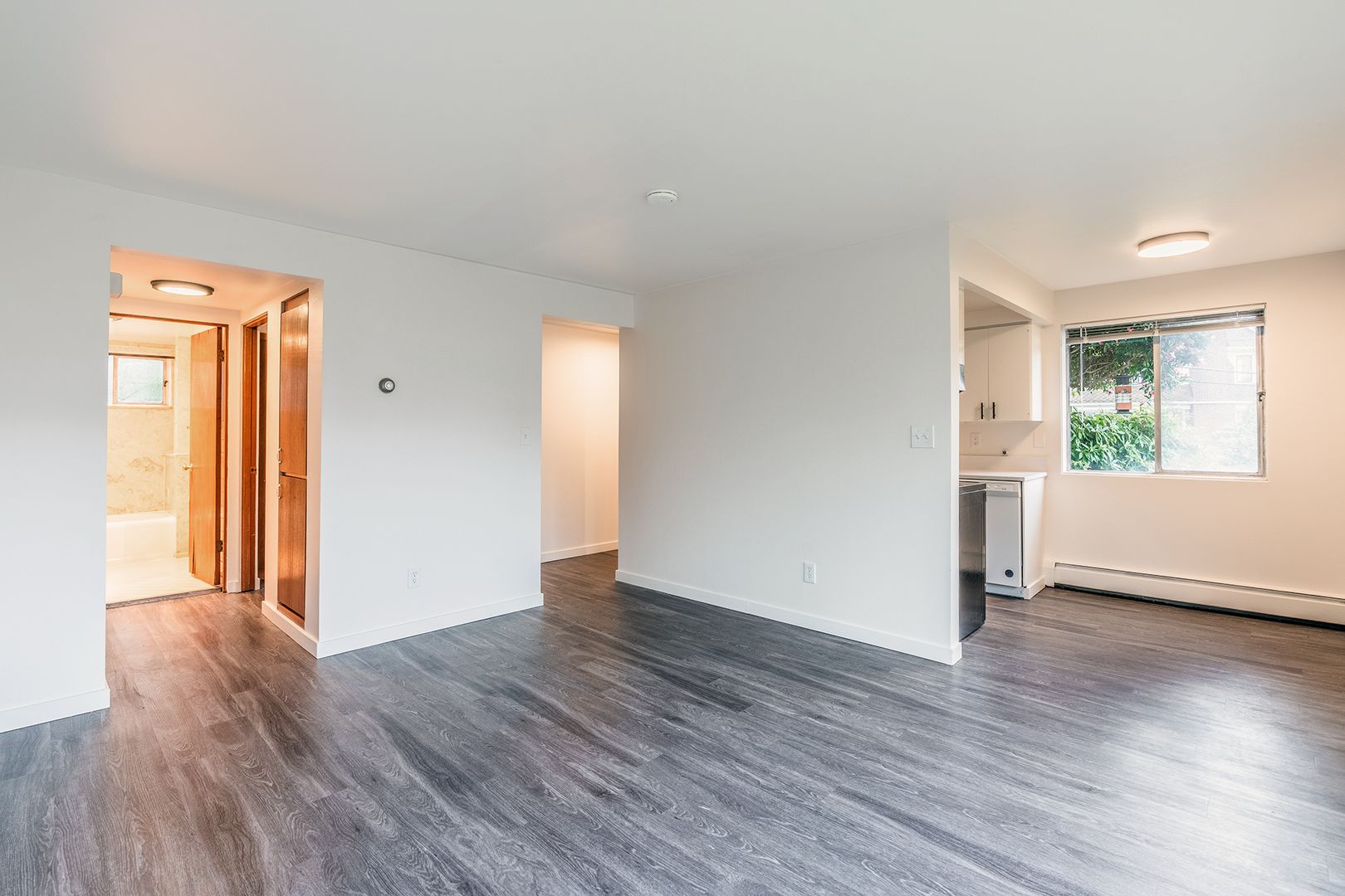 Seattle Apartment: 2800 Franklin Ave E