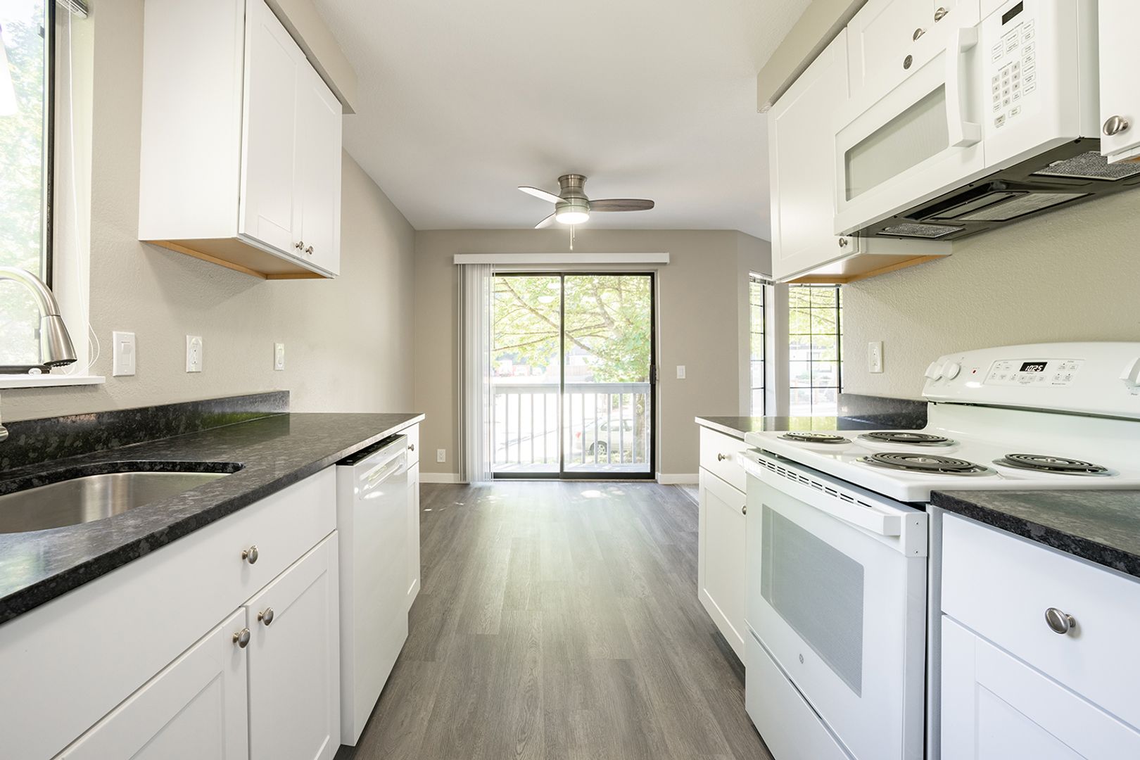 Edmonds Apartment: 18614-18730 76th Ave W