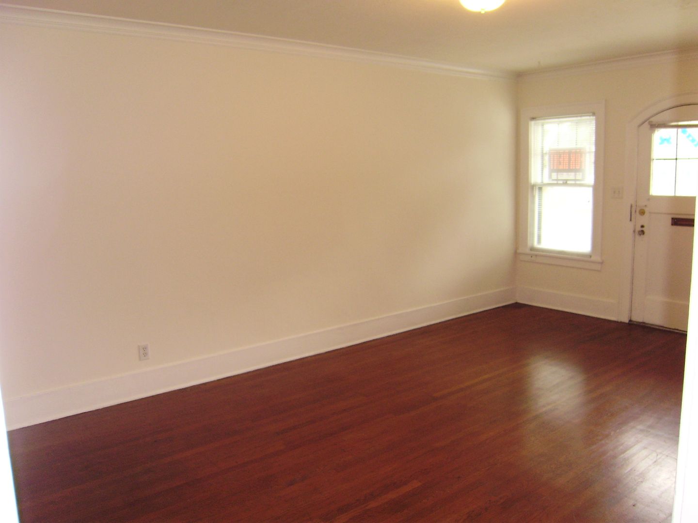 Seattle Apartment: 111-115 E Roanoke, 2523 - 2529 Eastlake Ave E