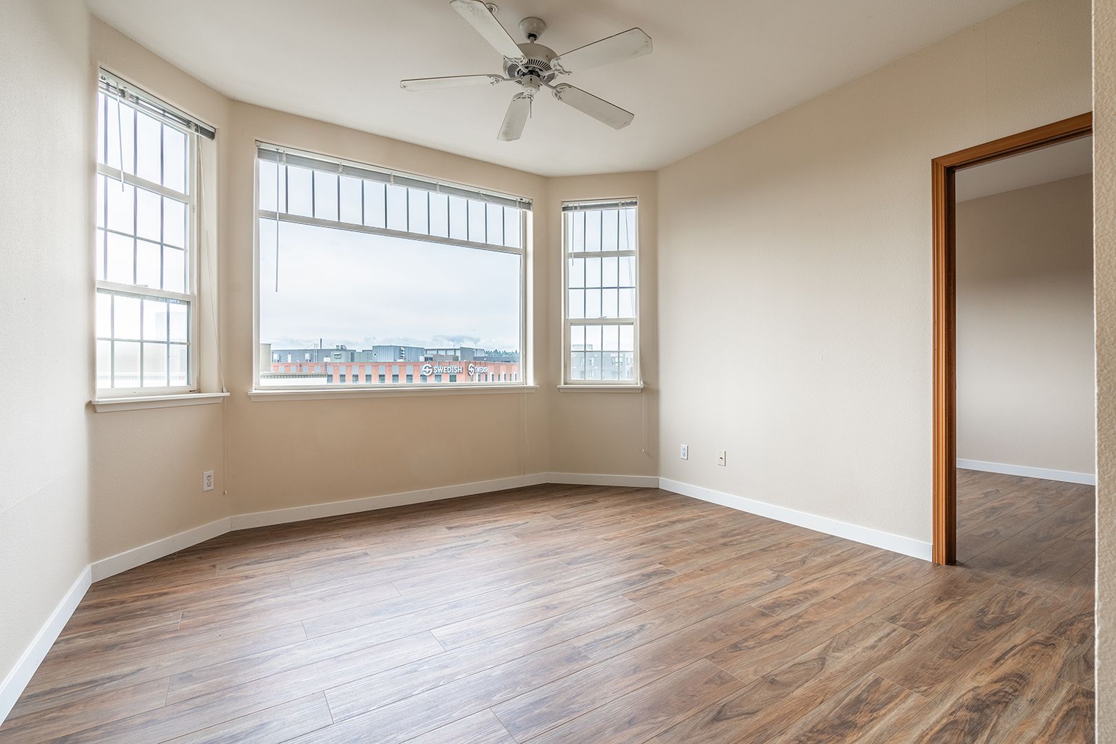 Seattle Apartment: 1737 NW 56th St