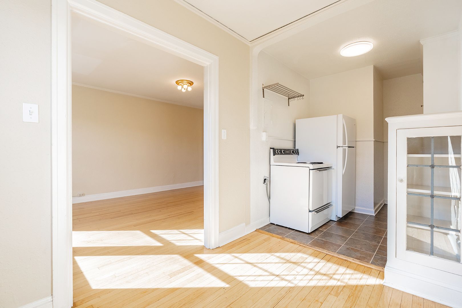 Seattle Apartment: 1729 12th Ave