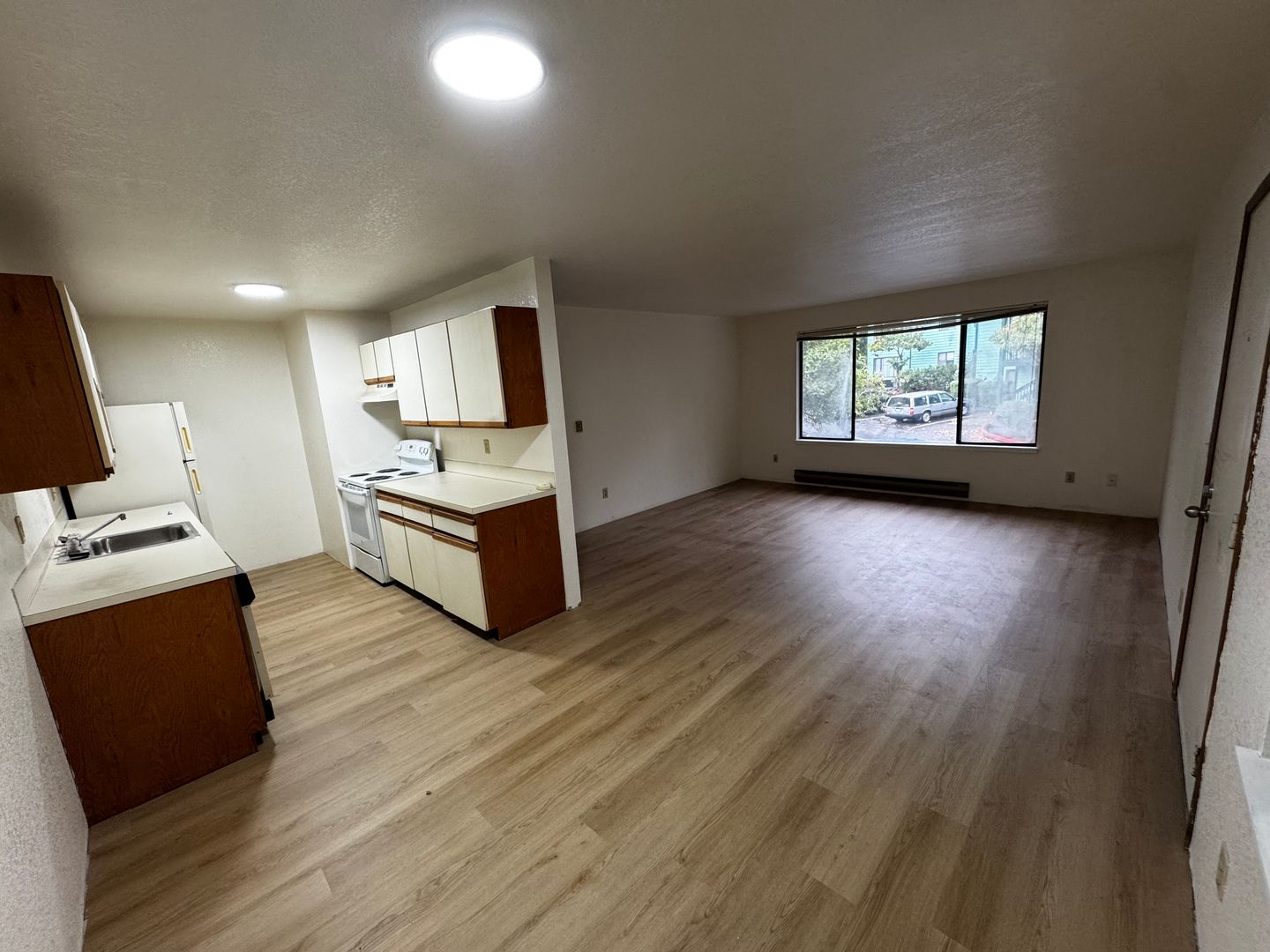 WOODINVILLE Apartment: 17910 142nd Ave NE