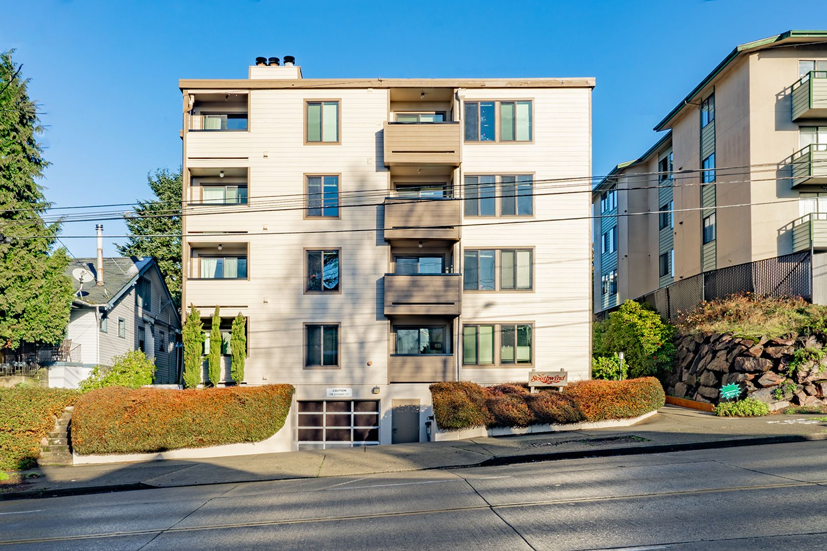 Seattle Apartment: 310 N 46th St