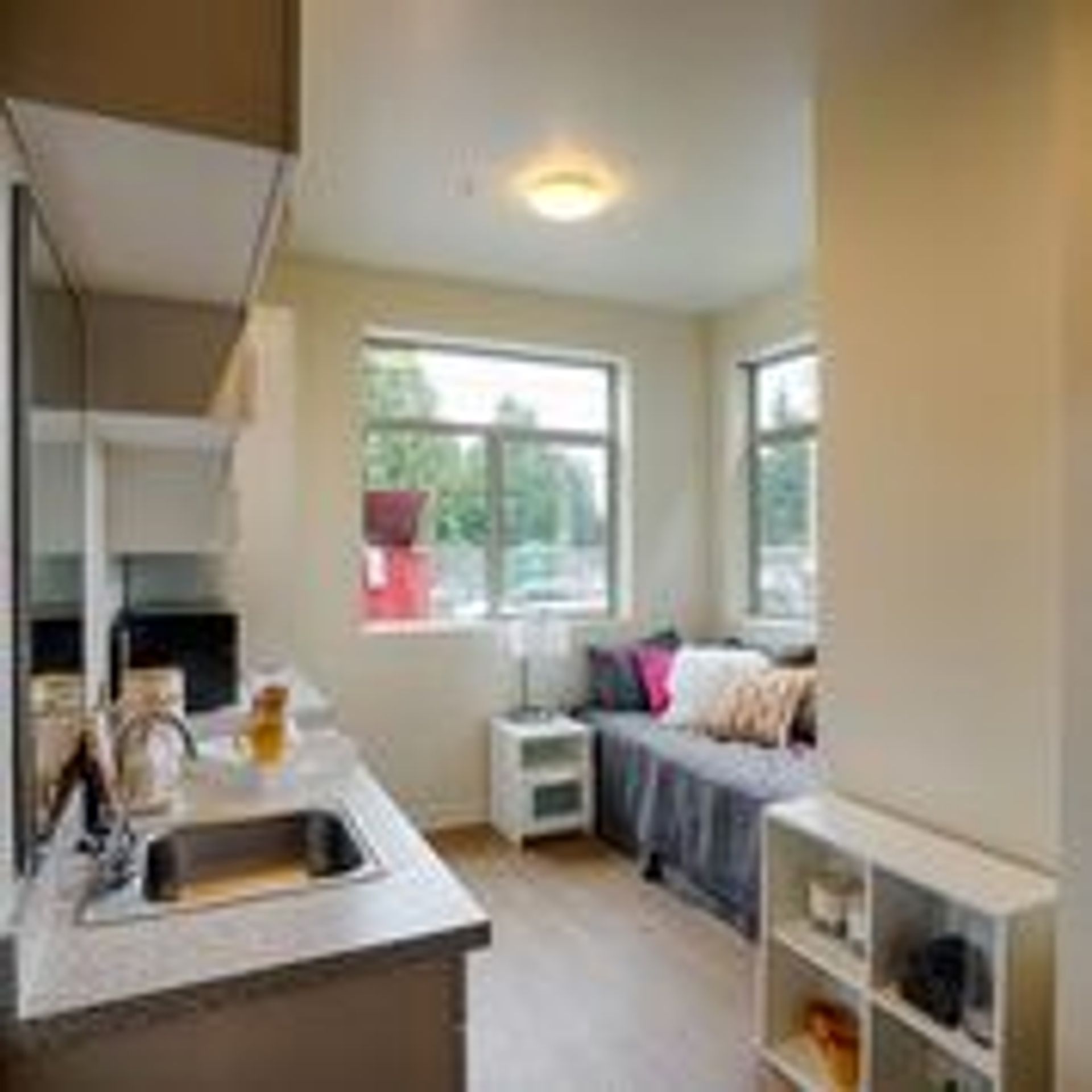 Shoreline Apartment: 17020 Aurora Ave N