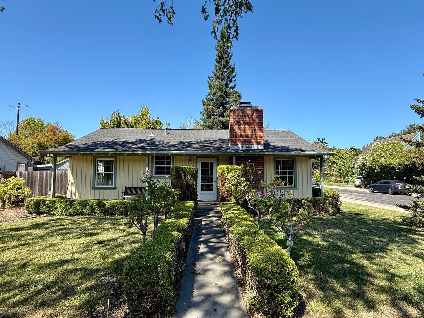 Palo Alto House: 1043 Oregon Ave