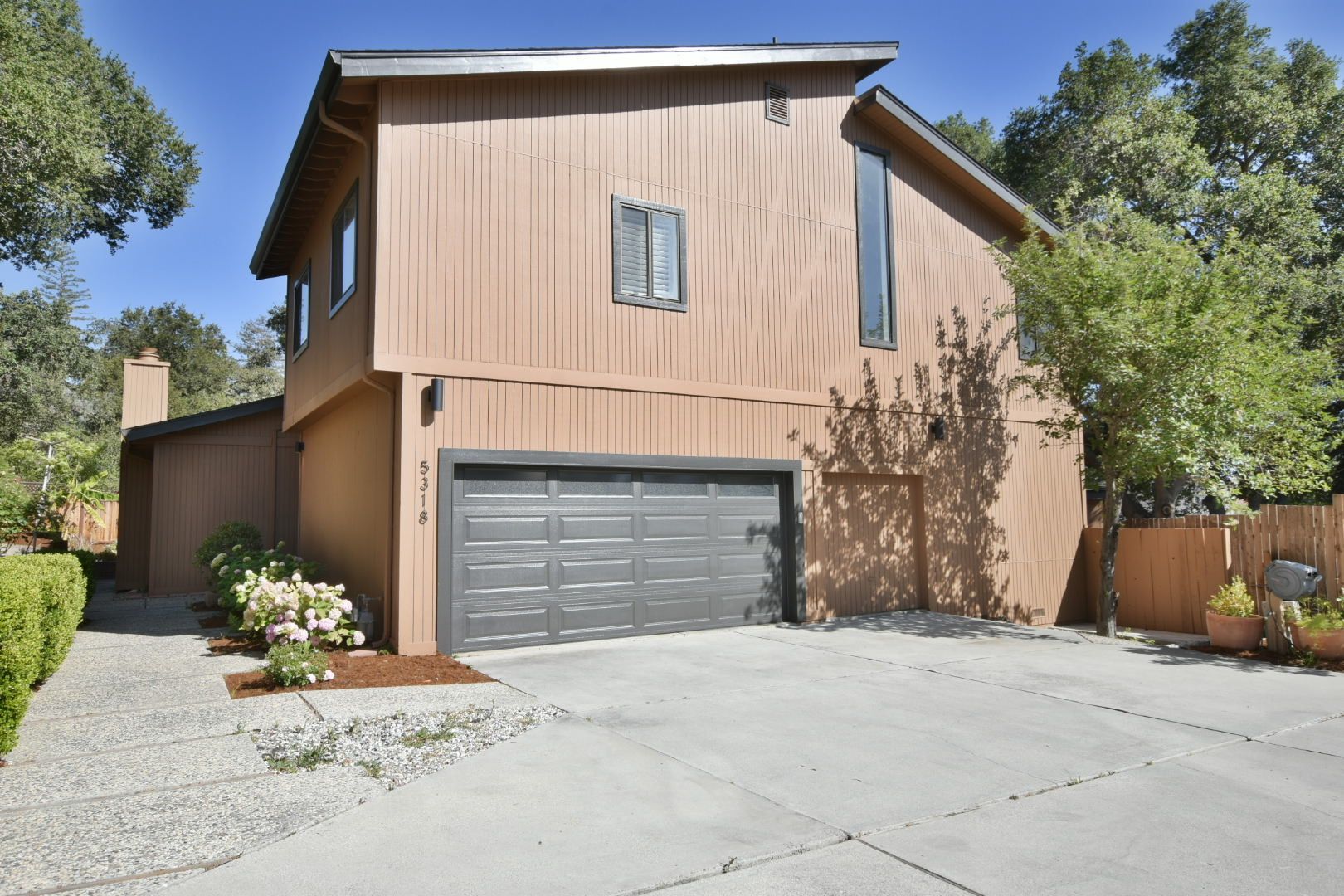 San Jose House: 5318 Fairway Dr
