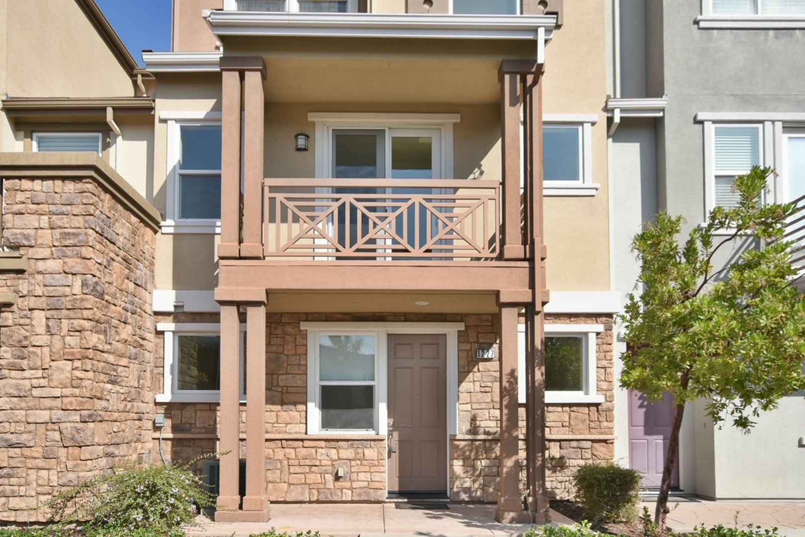 San Jose House: 1227 Water Lily Way