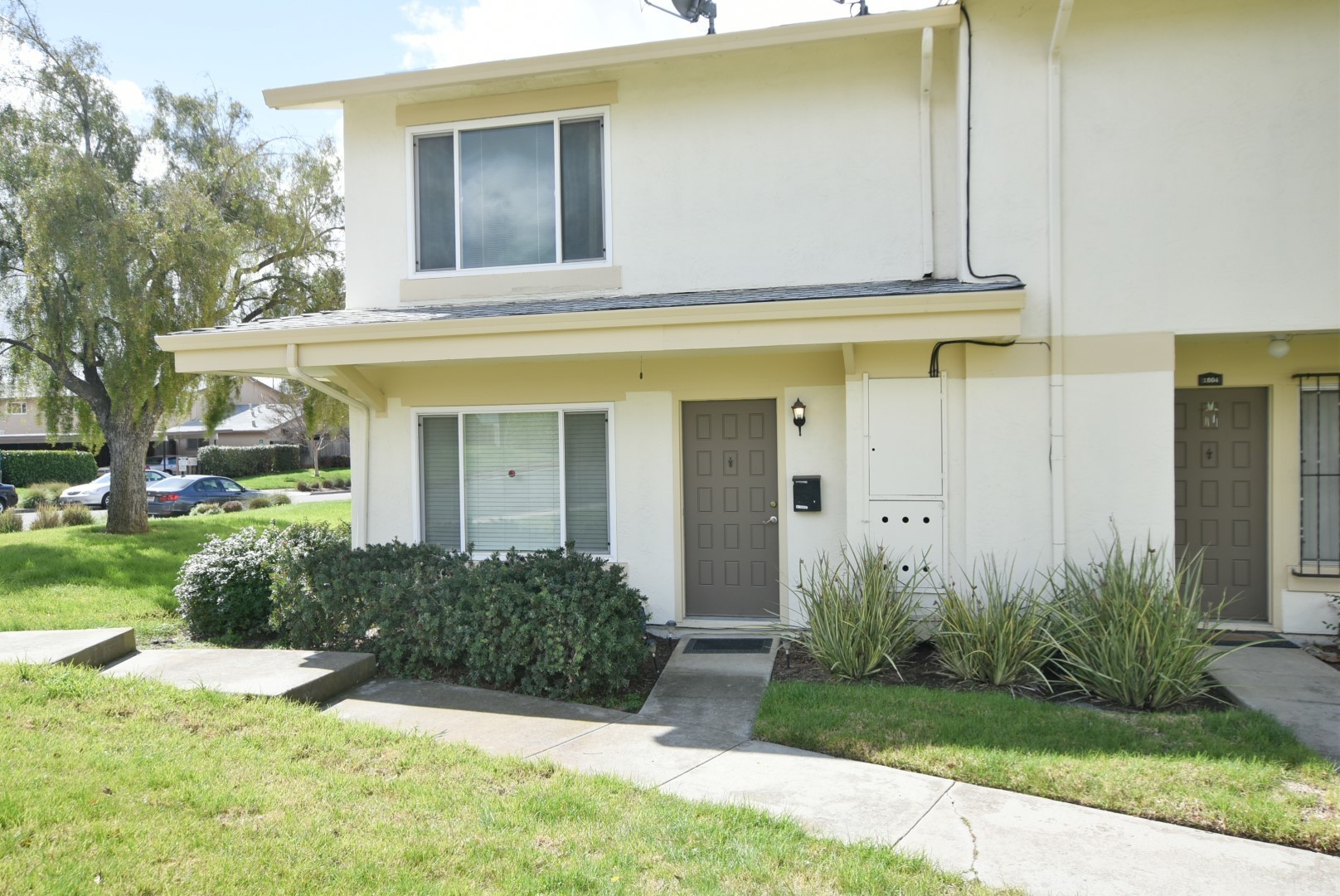 San Jose Townhome: 1802 Schweppes Ct