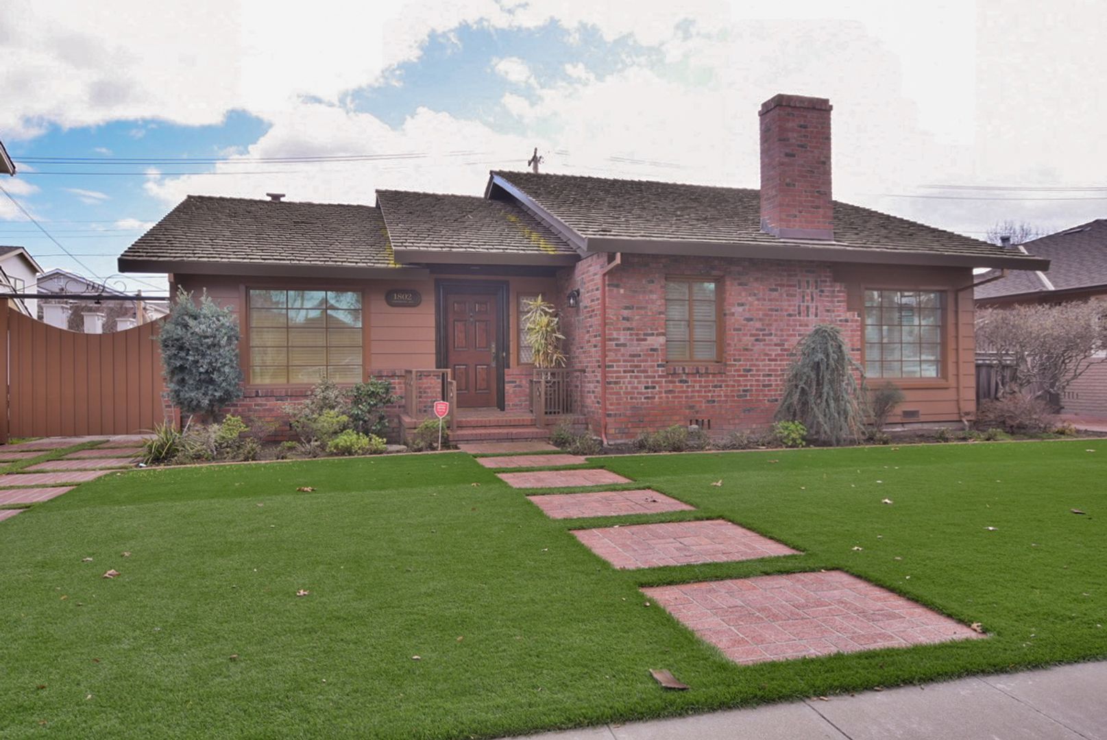 San Jose House: 1802 University Ave