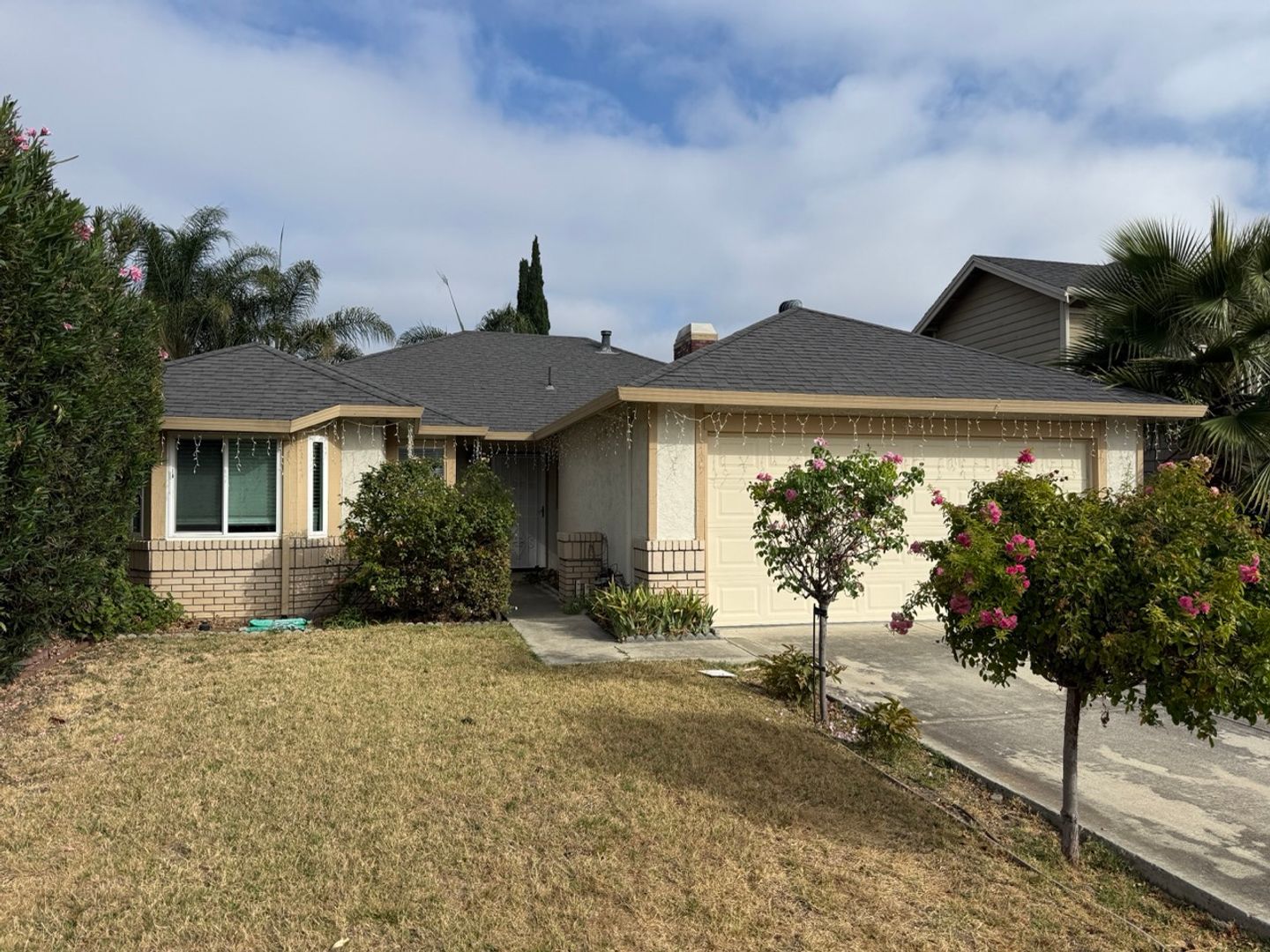 San Jose House: 929 Glenfinnan Way