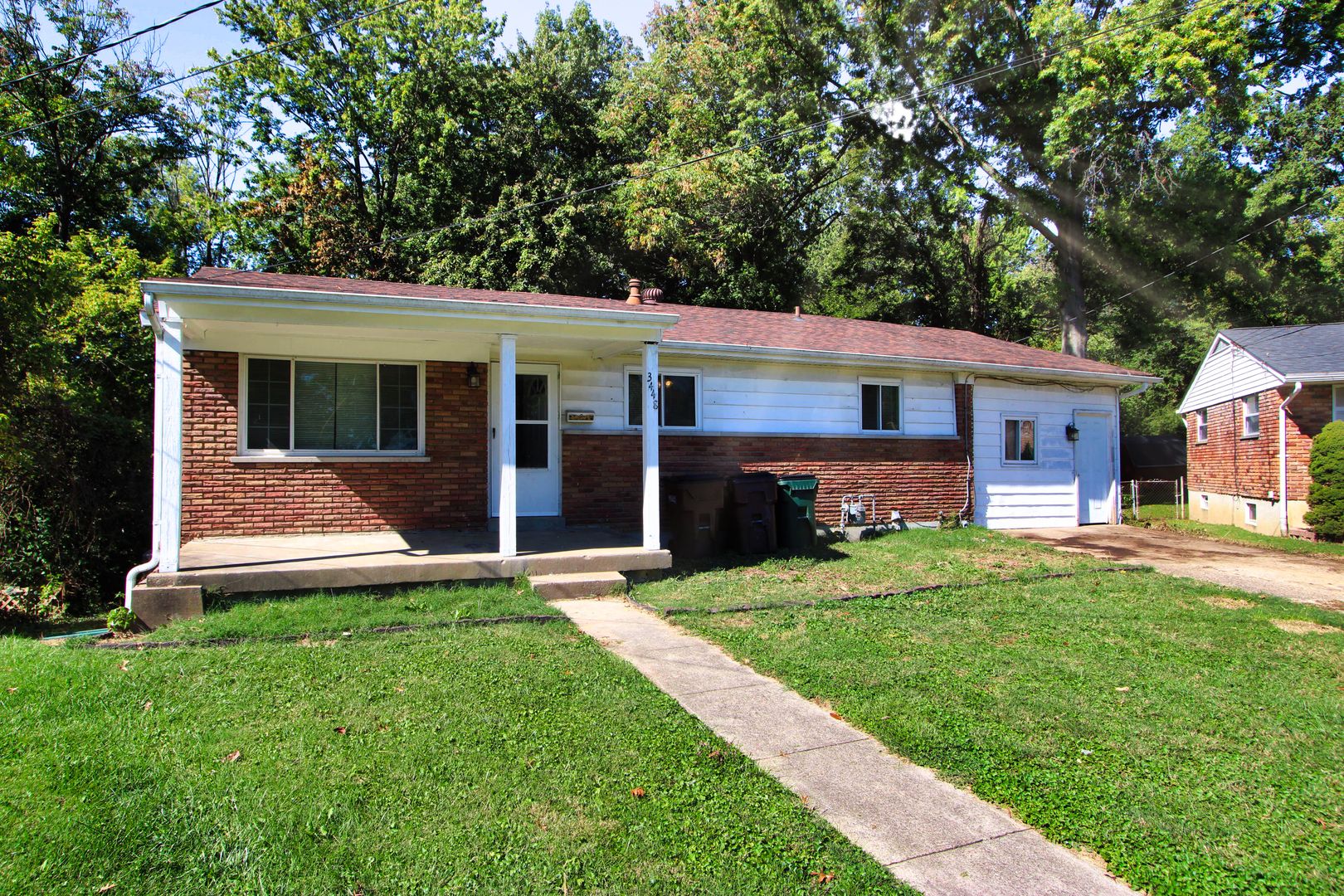 Cincinnati House: 3448 RINGWOOD ST