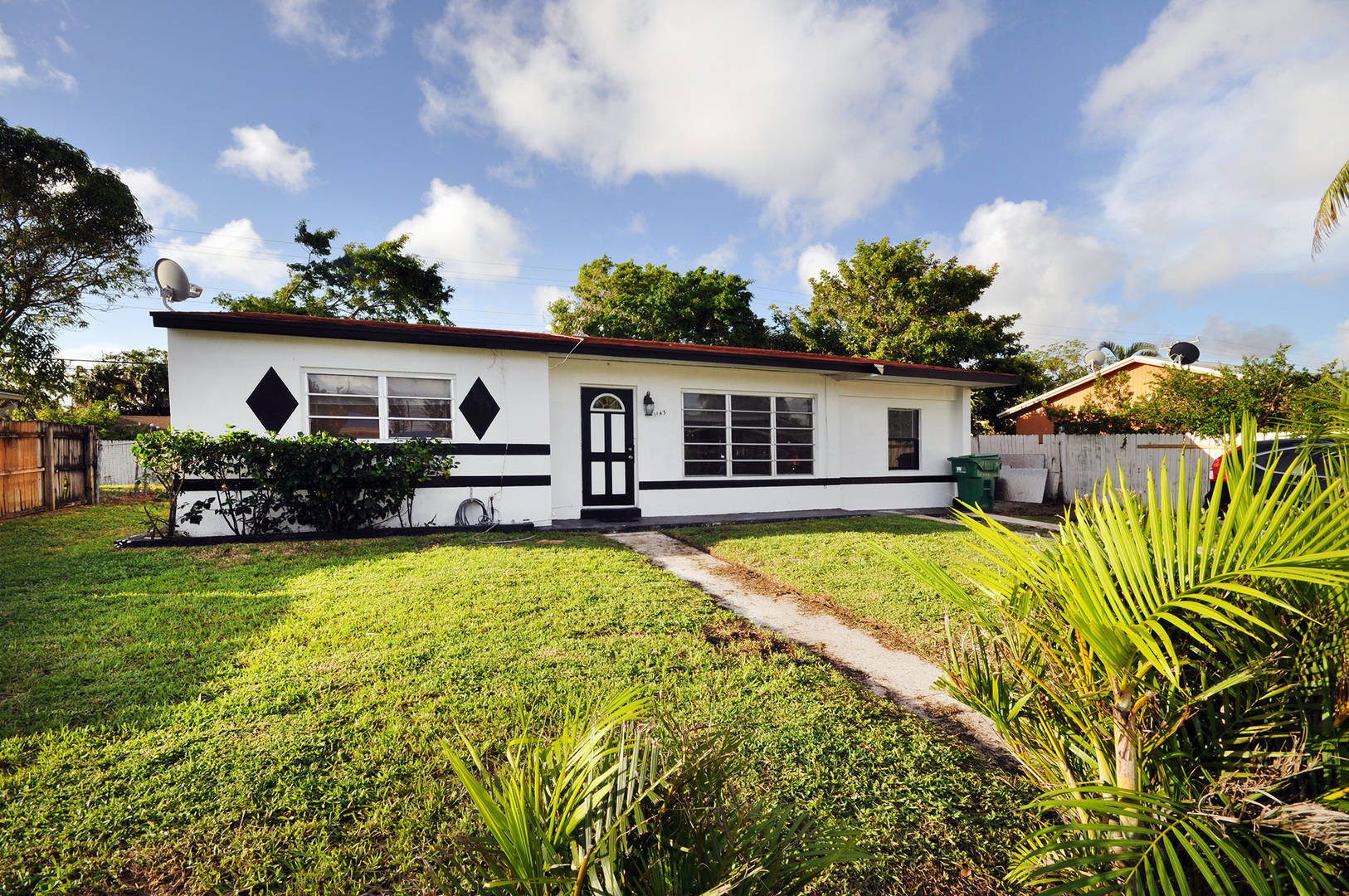 Riviera Beach House: 1143 W 23rd Street