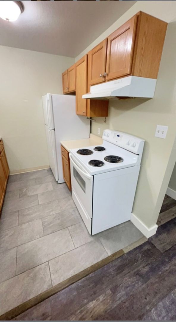 Akron Apartment: 333 Custer Avenue