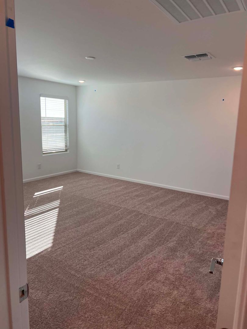 Dylan home rental 5 of 12